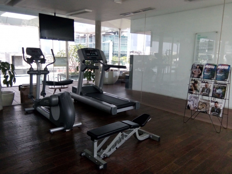 Ruangan untuk berolahraga (gym) bagi pongunjung yang berada di lantai 6 (dokpri)