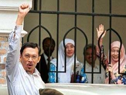 Anwar Ibrahim (Sumber: economist.com) 