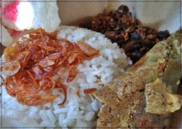 Nasi Tum Ayam, kuliner favorit saya di Pasar Pancingan. Dokpri