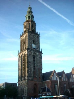 Martinitoren, Groningen. Foto oleh Andre Engels (sumber: commons.wikimedia.org)