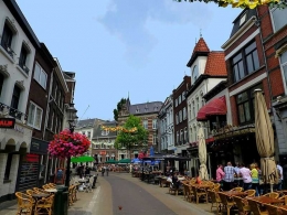 Pusat kota Venlo. Foto oleh giggel (https://www.panoramio.com/photo/98203196)