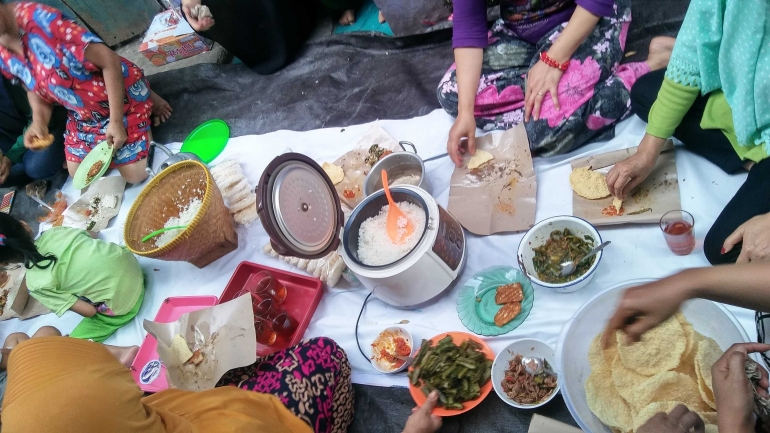 Botram Tradisi Botram sebagai Persiapan Awal Ramadan - Kompasiana.com