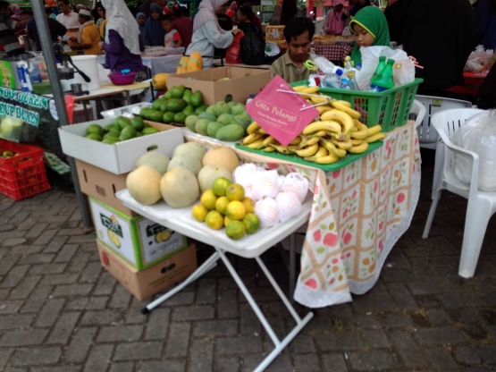 Agak-agak impossible gitu nemuin makanan sehat takjil | Foto: Rifki Feriandi