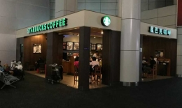 Starbucks di Bandara Guangzhou. Sumber foto: Tripadvisor.