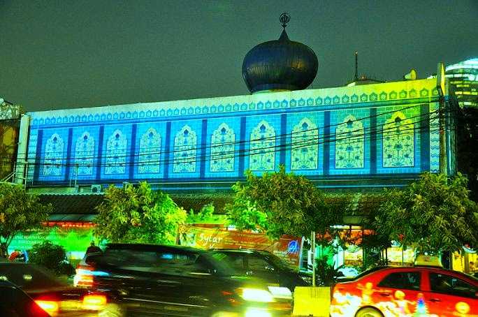 Al-Hakim (Sumber: Travelposindonesia)