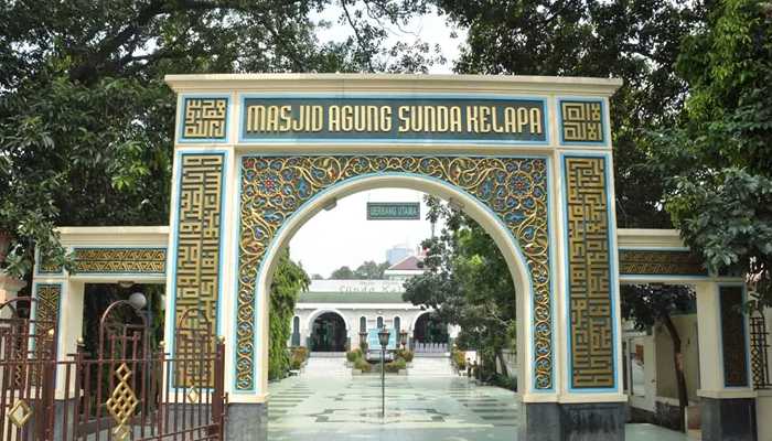 Sunda Kelapa (Sumber: Rayapos.com)