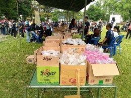 Makanan dan minuman untuk bukber relawan(foto: dok pri)