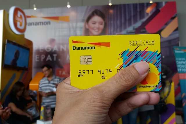 Kartu debit Danamon (dok.yayat)