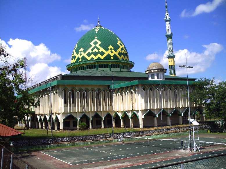 Mesjid agung Darussalam/dokumentasi pribadi