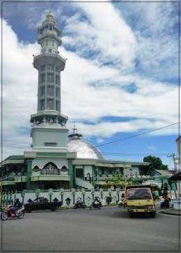 Masjid Jami' Pancor. TGB, NTB 1, seringkali berikan ceramah di masjid ini. Apalagi di Hultah NWDI. Dokpri