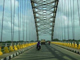 Jembatan Batanghari Jambi (Dokumentasi Pribadi)
