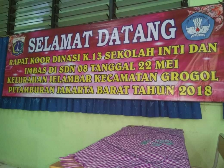 Spanduk  Pelatihan Kurikulum Terbaru desain  spanduk  keren  Spanduk  Pelatihan Kurikulum Terbaru desain  spanduk  keren