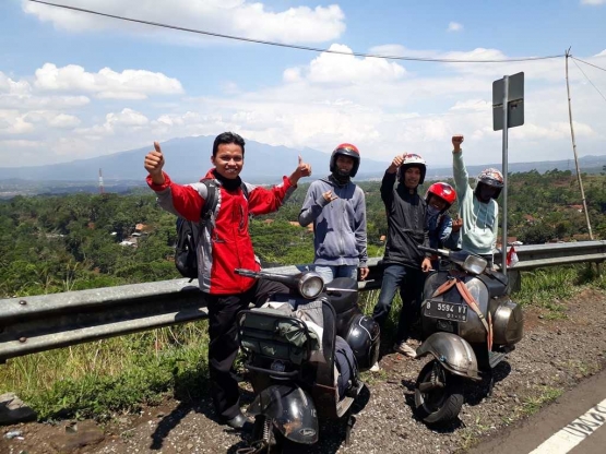 Bersama Vespa Mania