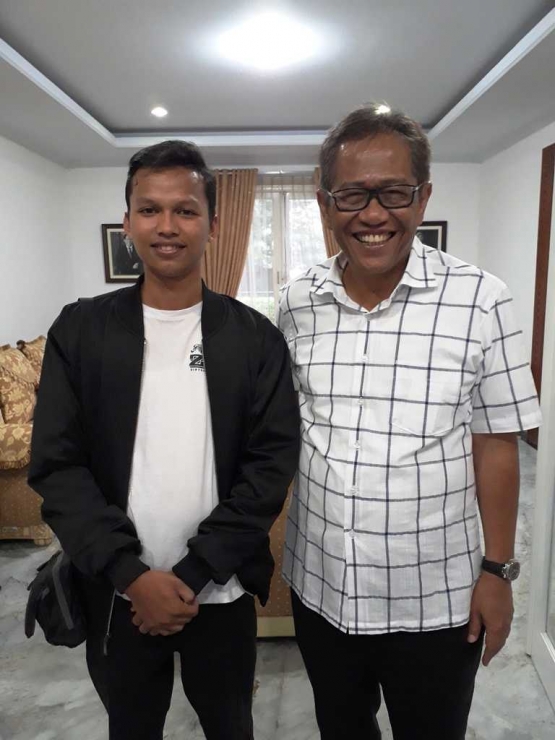Di Rumah Dinas Djarot Kusumayakti (Direktur Utama Bulog)