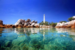 Belitung, Indonesia. Sumber: www.pesonaindonesia.com