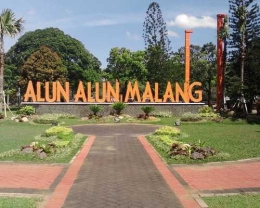 Sisi depan Alun-Alun Kota Malang Saat Ini, Sumber :www.kembarasufi.com