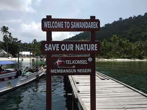 Sawandarek, salah satu tempat yang ikan dan karangnya bagus-bagus dengan arus yang tenang (dok pribadi)