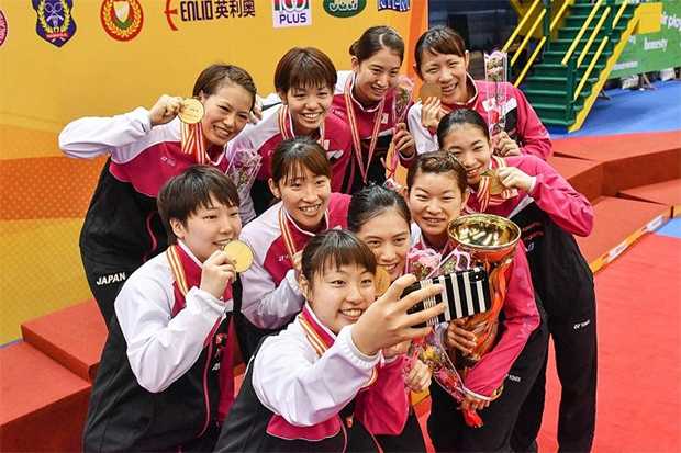 Tim putri Jepang saat menjadi juara Badminton Asia Team Championships (BATC) 2018 dengan mengalahkan China di partai final dengan skor telak 3-0 (badmintonplanet.com)