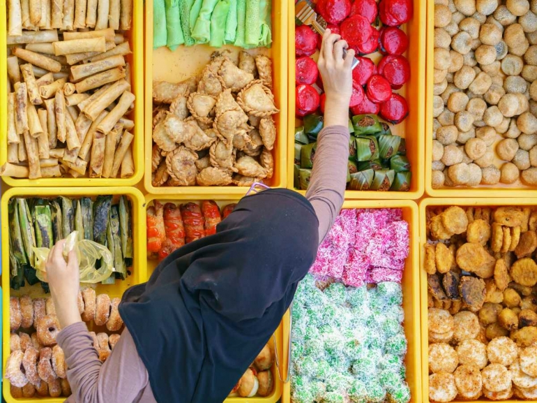 Pilihan Takjil Bervariasi di Pasar Dadakan Ramadan | Sumber: beritagar.id