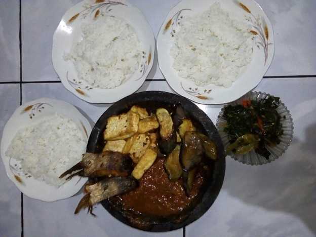 Menu buka puasa dan sahur yang sederhana akan mengerem pengeluaran di bulan Ramadhan (Sumber: dokumen pribadi)