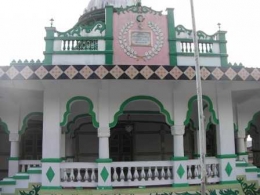 Masjid untuk Umum Dekat Pelabuhan (Dokpri)
