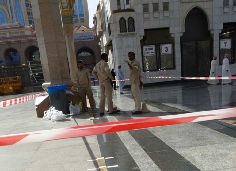 Pembatas warna merah putih di Masjid Nabawi, Madinah (Dok Pribadi)