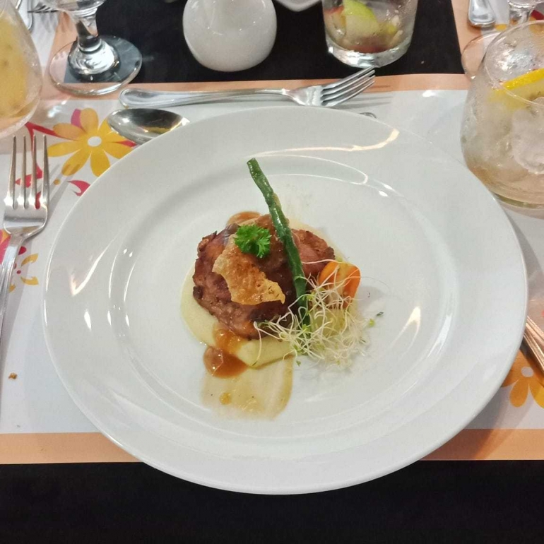 menu yang dihidangkan dalam Gala Lunch (Dok. Pribadi)