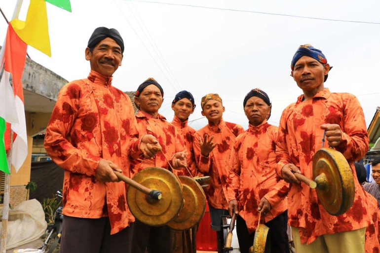 Para Pengiring Musik (dokpri)
