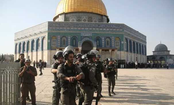 Masjidil Aqsa dijaga tentara Israel (dok.middleeast.net) 