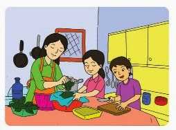 Membantu Ibu di dapur
