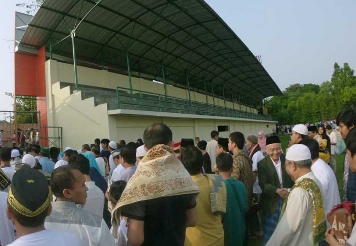 Suasana usai Shalat Ied (foto: widikurniawan)