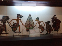 Salah satu koleksi wayang di Museum Wayang, yang jumlahnya mencapai ribuan wayang. (dok.windhu)