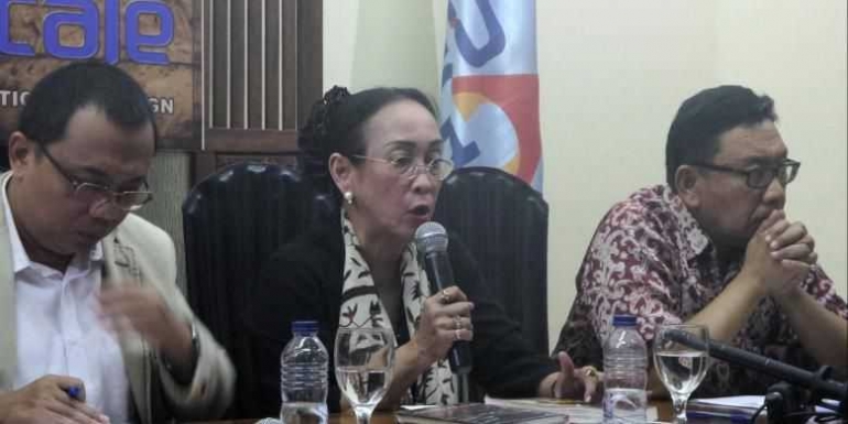 Sukmawati Soekarnoputri, putri dari Presiden Pertama RI Soekarno, saat ditemui di kantor PARA Syndicate, Jakarta Selatan, Jumat (30/9/2016).