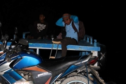 Detik-detik meninggalkan Pelabuhan Perahu Motor Kuain, Pulau Semau, NTT (Foto: Dok. Pribadi)