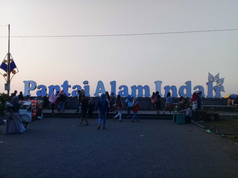 Pantai Alam Indah Tegal Tawarkan Pemandangan Elok Di Pesisir Utara