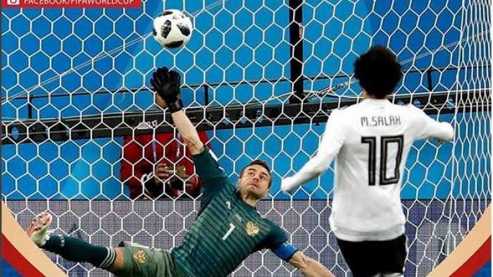 Mohammed Salah cetak gol pinalti saat versus Rusia di PD 2018 (dok.banjarmasinpost.co.id)