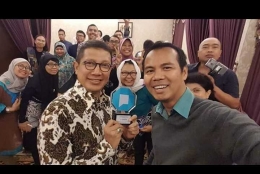Selfie bareng Kompasianers, Pak Menteri dan Mas Isjet COO Kompasiana| Dokumentasi Isjet