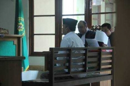 Sumber foto: Radarjogja.co.id / RM Triyanto Terdakwa kasus penyerobotan tanah milik PT. KAI