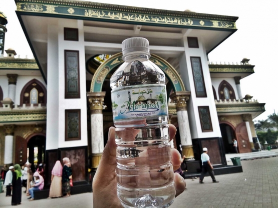 Air Martasajah seharga 3000 rupiah. - Dokumen Pribadi.