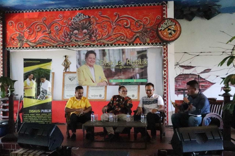 Diskusi @Komunitas TentangGolkar dengan topik 'Peta Politik Paska Pilkada', di Malang, Jawa Timur, Kamis (28/06/2018).