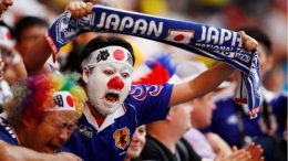 Fans Timnas Jepang yang Atraktif (Sumber : BBC)