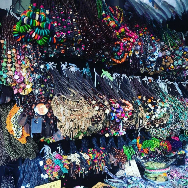 Pasar Seni Sukawati Pusat Oleh oleh Khas Bali Pasar Seni Sukawati Pusat Oleh oleh Khas Bali