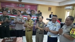 Kapolsek Tanjung Duren bersama Danramil 03/GP & Camat Grogol Petamburan merayakan HUT Polri ke-72 bersama Kasatpol PP, Kasatpel Dishub dan Kapospolsubsektor Duta Mas