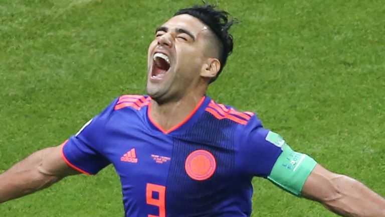 Radamel Falcao, mengancam gawang Inggris (Foto Skysports.com)