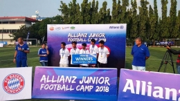 5 pemenang Allianz Junior Football Camp 2018 dari kota Jakarta. Foto : Jhon Miduk Sitorus