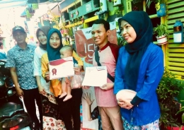 Penyerahan sertifikat aqiqah secara simbolis oleh Branch Head Rumah Aqiqah Tangerang didampingi Lurah Pasar Baru dan perwakilan RS. Hermina Tangerang