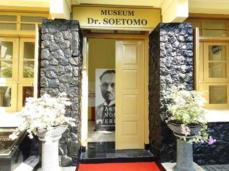 Wajah Dr. Soetomo Menyambut Tamu Musium (Dokpri)