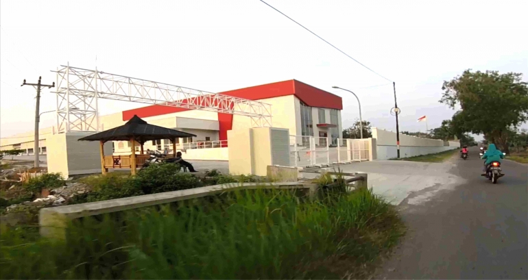 Bagian Depan Pabrik Perakitan ESEMKA di Boyolali | foto yosepefendi