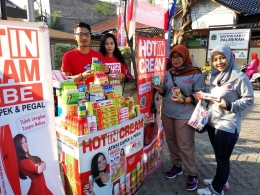 Kemeriahan Bazaar UMKM Binaan OK OCE di Acara Festival Jelang Obor Kecamatan Palmerah