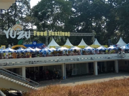 Deretan tenda makanan yang berada di salah satu sisi luar Istora/Dokpri
